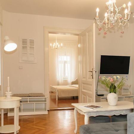 Goodlife Holiday House - Family & Friends Pozega Luaran gambar