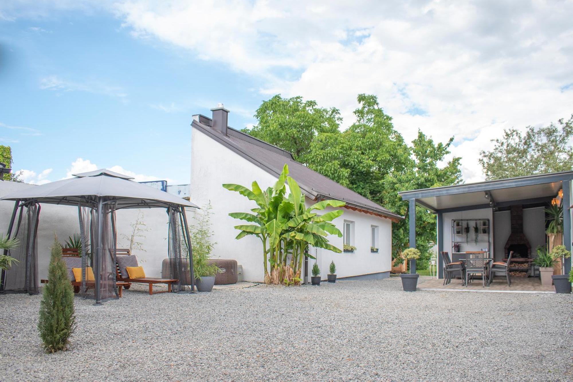 Goodlife Holiday House - Family & Friends Pozega Luaran gambar