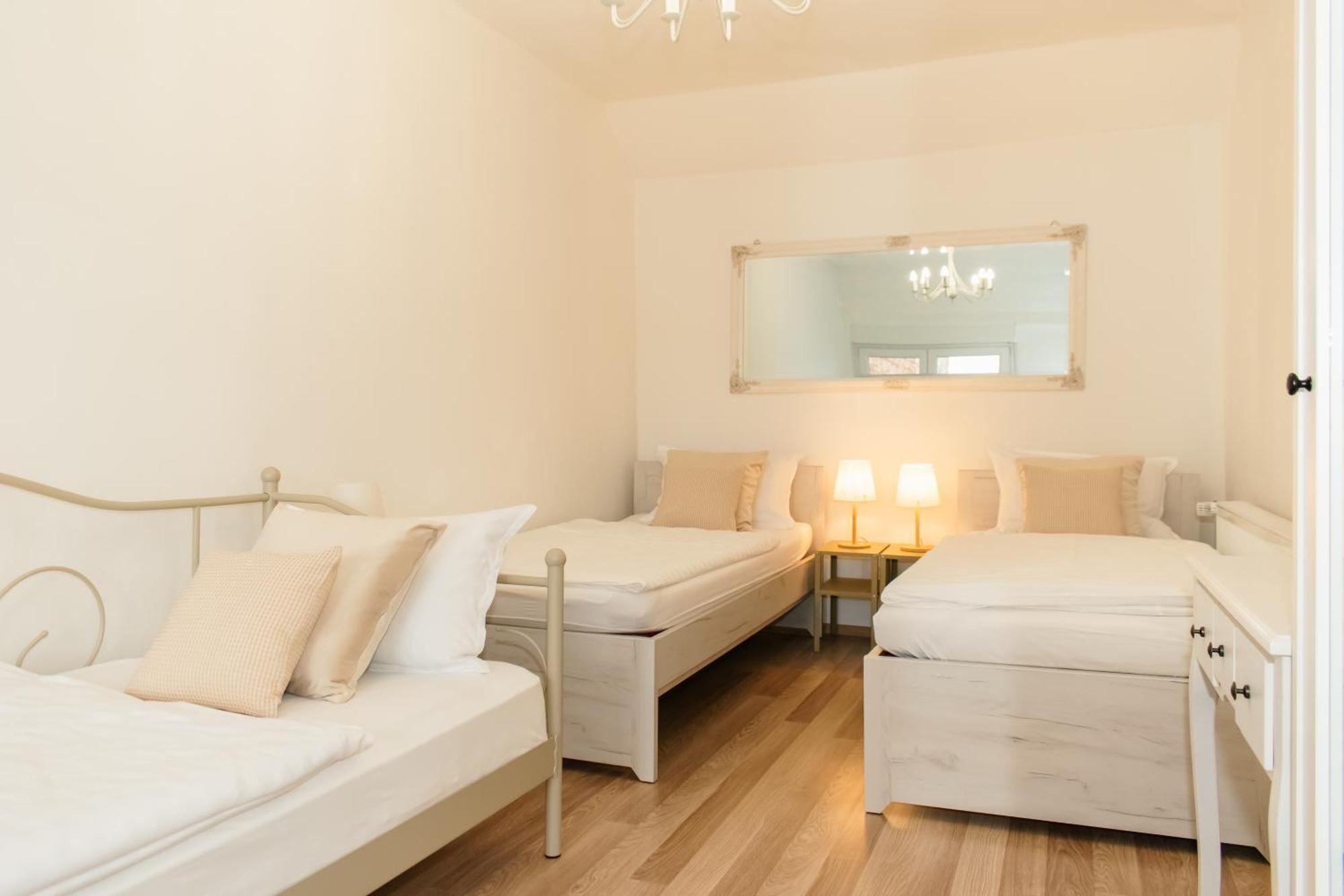 Goodlife Holiday House - Family & Friends Pozega Luaran gambar